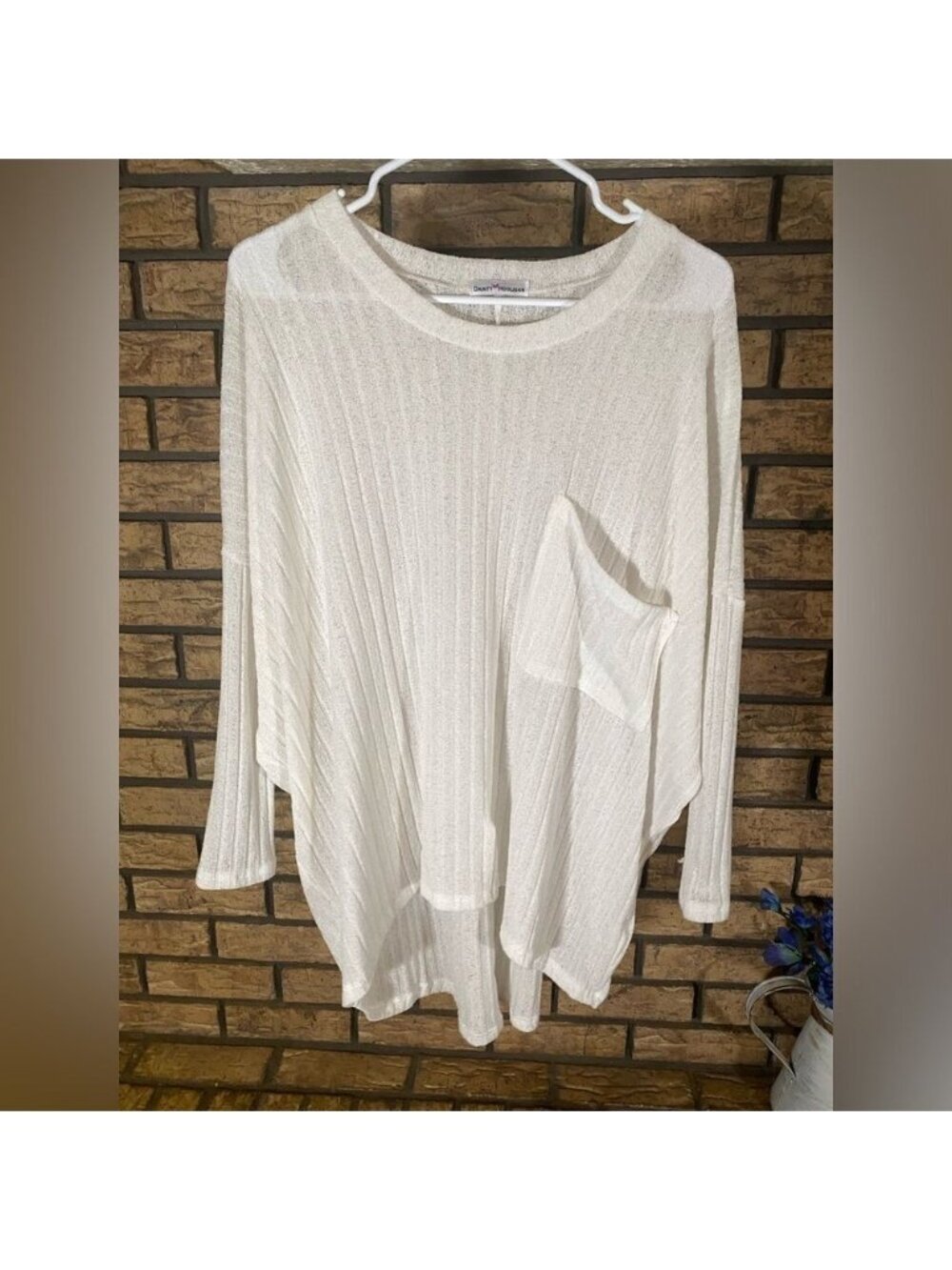 Dainty hooligan sheet white high low blouse